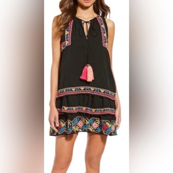 Gianni Bini Other - Gianni Bini Sol Ember Tiered Embroidered Sleeveless Mini Dress Big Tassels Ties